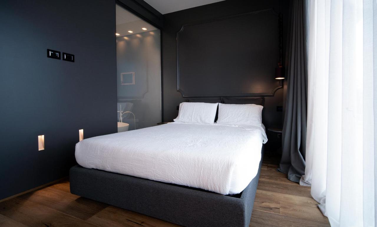 Piccola Maesta' Boutique Rooms Чивитанова-Марке Экстерьер фото