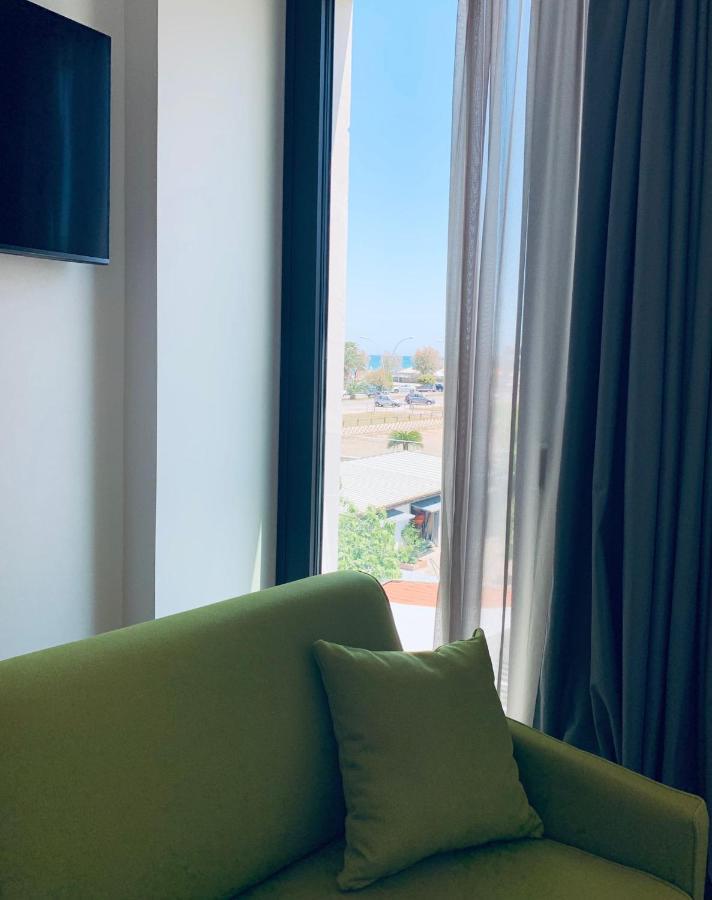 Piccola Maesta' Boutique Rooms Чивитанова-Марке Экстерьер фото